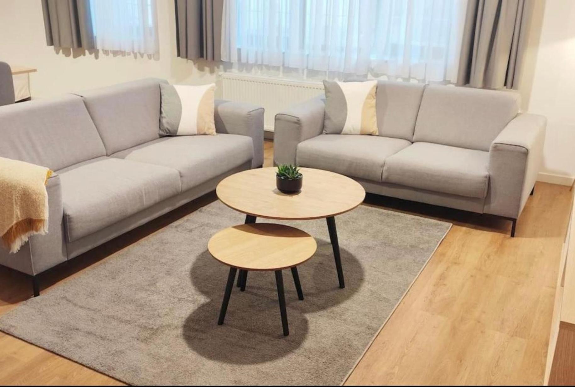 Cosy 2 Bedroom Apartment In City Center 브뤼셀 외부 사진